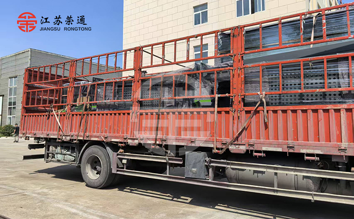 杭州智能公交站臺(tái)第2批包裝發(fā)貨中 杭州智能公交站臺(tái)第2批包裝發(fā)貨中